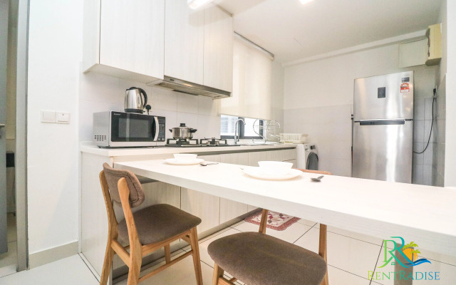 One Tebrau, Scenery Suite by HomestayJB