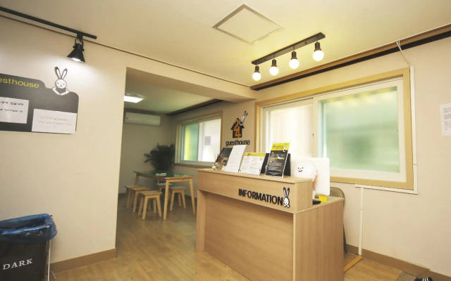 24 Guesthouse Seoul Cheongryangri