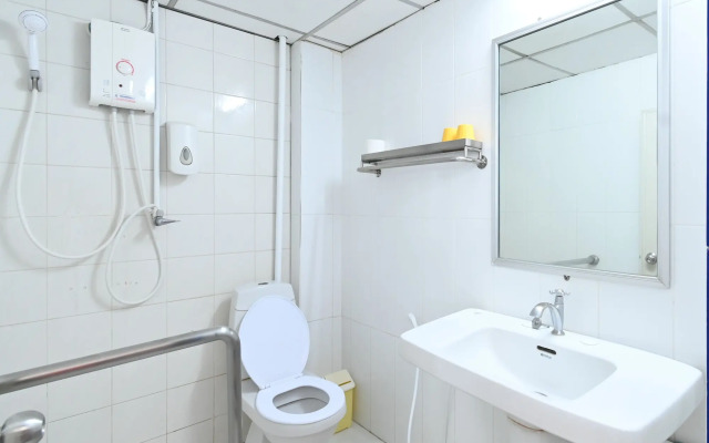 The Krungkasem Srikrung Hotel