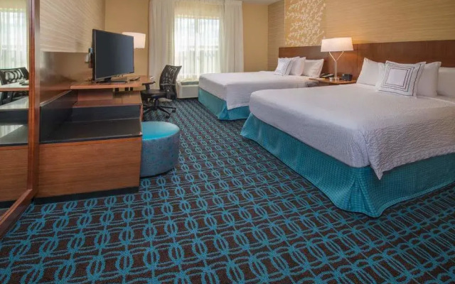 Fairfield Inn & Suites Easton