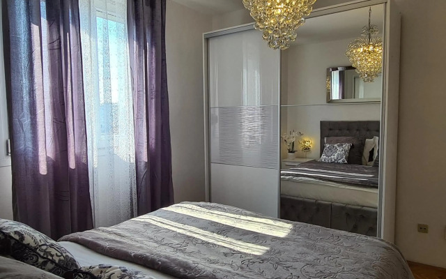 Luxurious Apartment Majda, 2 bathrooms and free parking