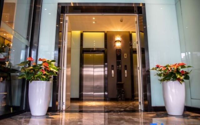 MOUNT WELL RESORT HOTEL Light Luxury Hotel (Chongqing Happy Valley Halo Shopping Park)