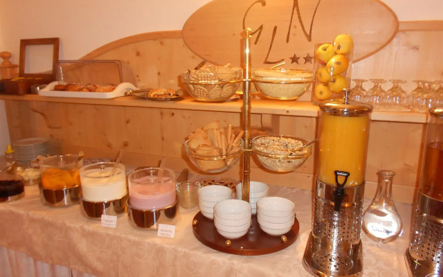 Hotel Garni Lago Nembia