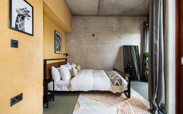 The Victoria Park Sanctuary - Stunning 2bdr Flat