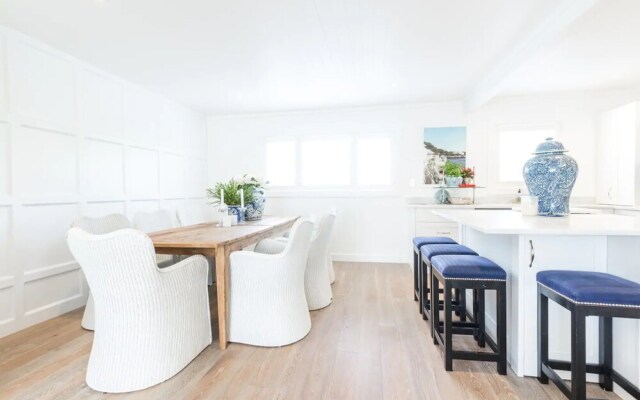 Stunning and Modern 4 Bedroom Townhouse Near Kohi Beach