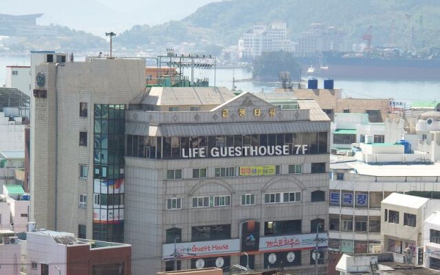 Life Guest House