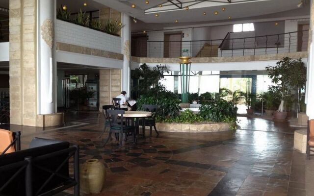 Issara at Cha-Um Beach Club