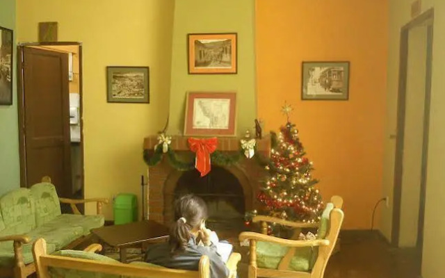 Bash and Crash Hostel