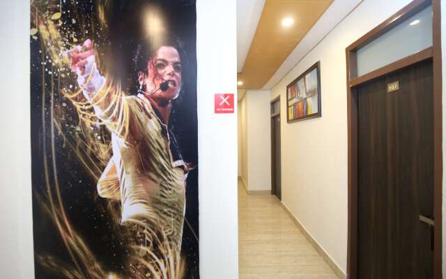 Capital O 13368 Hotel Gold Star