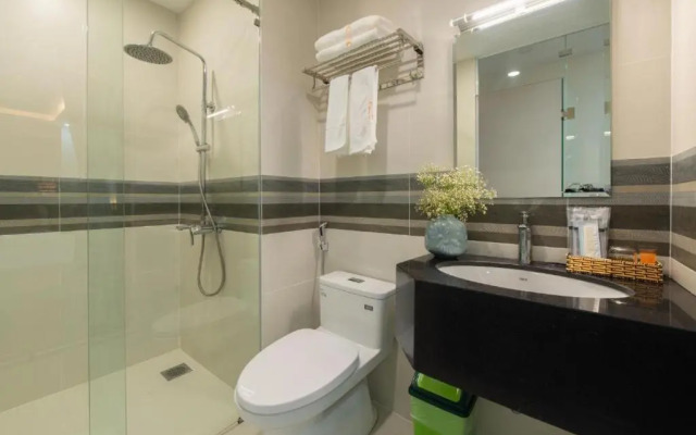 Long Beach Nha Trang Hotel