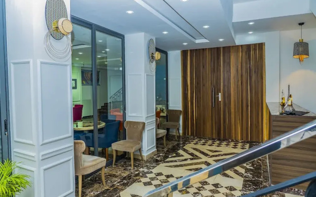 Bachou Gallery Suites