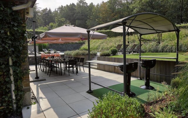 Attractive Holiday Home in Spa with Swimming Pool