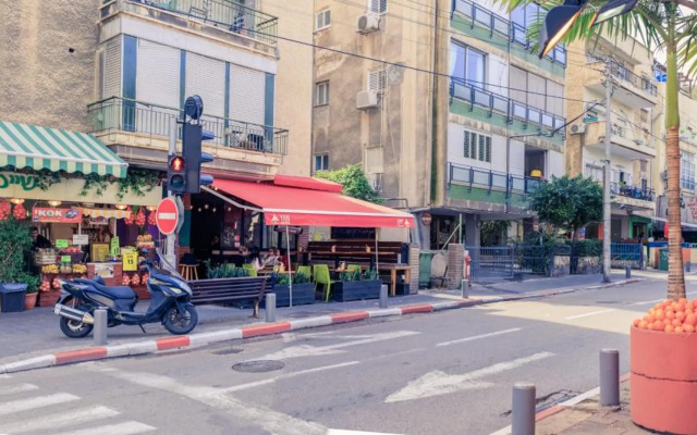 Boulevard View 2 Bedrooms Near the Beach