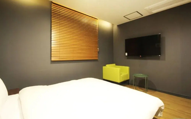 No 25 Changwon Myeongseo