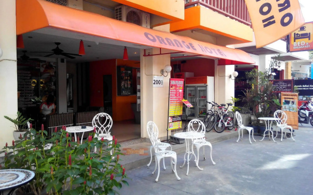Orange Hotel