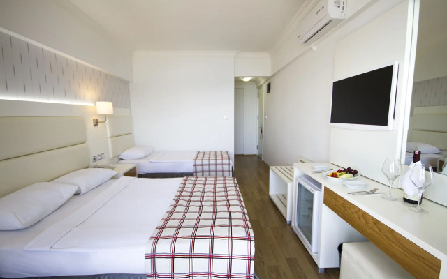 Yunus Hotel