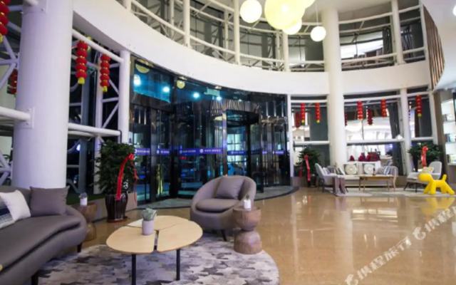 Ruisite Hotel (Shijiazhuang Zhaiying South Street Sky Garden)
