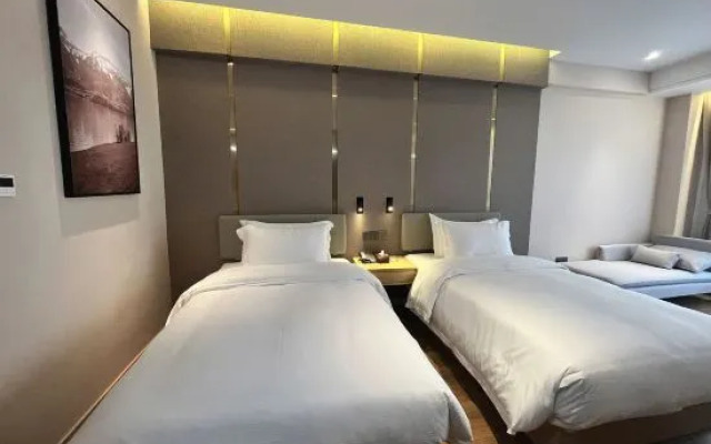 Tongbai Yun Hotel (Anqing Duxiu Avenue Greenland New Metropolis Branch)