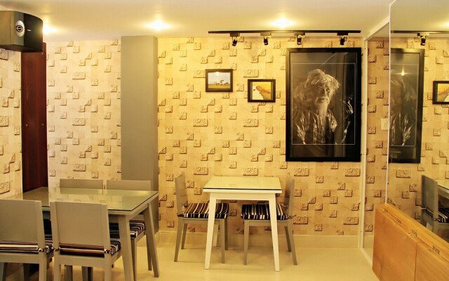 The Carnation Hotel Da Nang