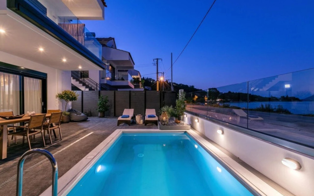 White Rock Villas Lefkada Prestige Villa With Private Pool