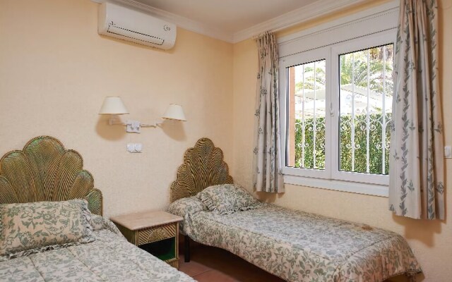 Oliva Nova Golf Apartamentos y Villas