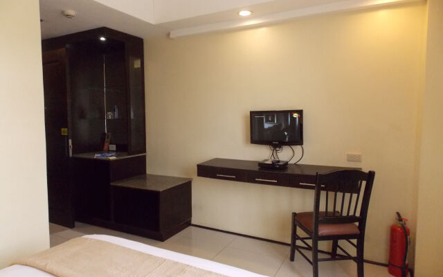 M Citi Suites