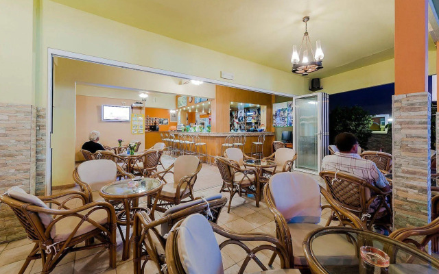 Esmeralda Hotel