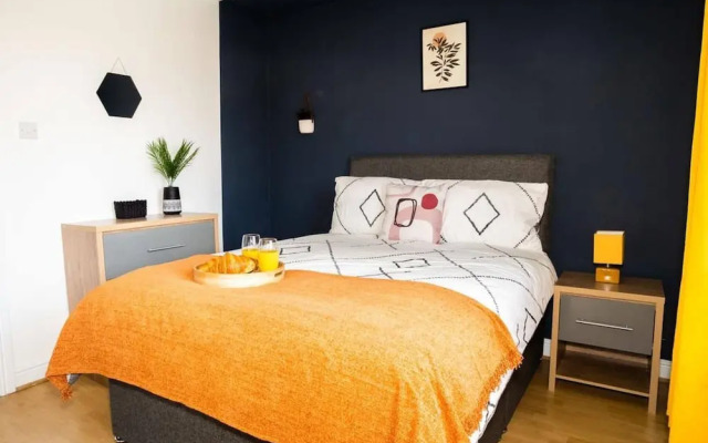 Lovely 2bedroom Home in Haydock With Free Parking