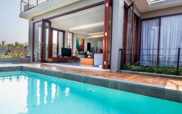 Elmina Villa Bali