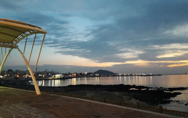 Guesthouse Enoch - Hostel