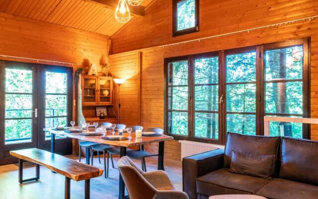 Luxurious Chalet in the woods