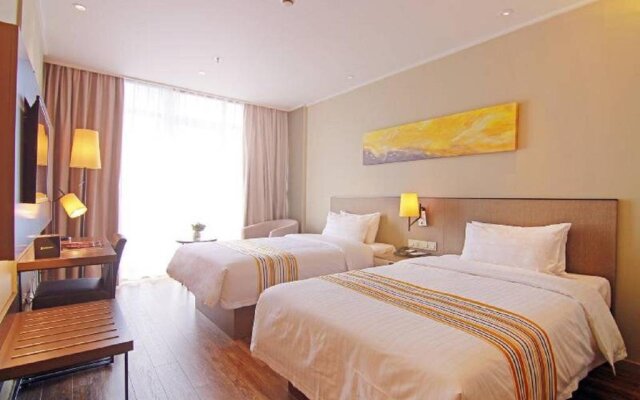 Home Inn Plus Kunshan Qianjin West Road Hongqiao