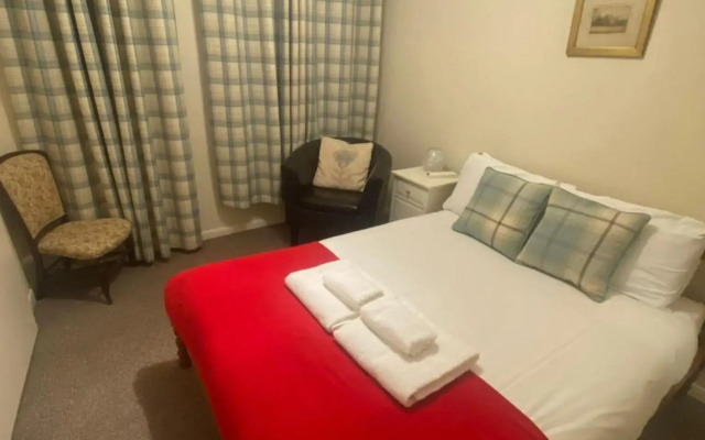 The Portsburgh Square Residence