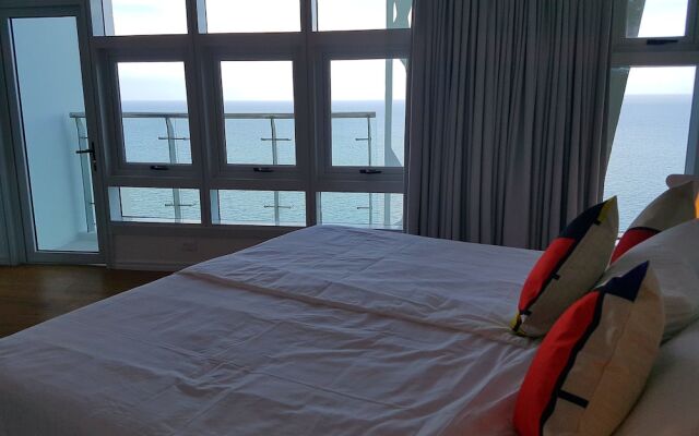 Amazing Seaview Arterra Penthouse