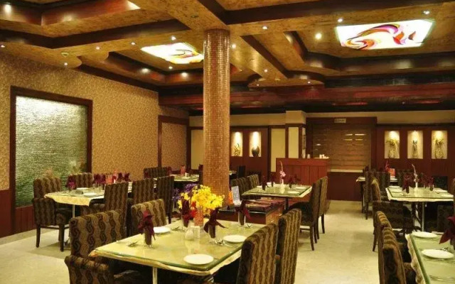 Grand Residency