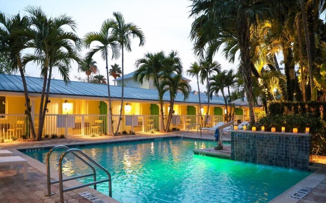 Almond Tree Inn Hotel - Adults Only