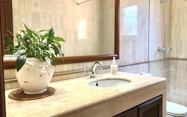 Ideal villa in Peralada with private pool and garden