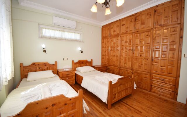 OVA7900 Villa Nail 2 Bedrooms