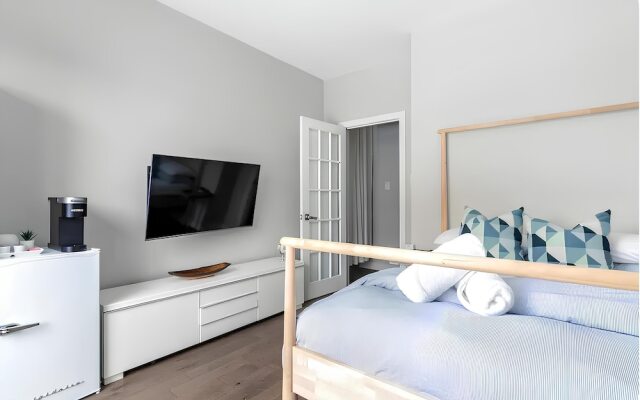 Cheerful and Modern