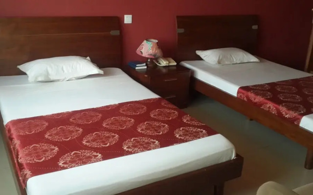 hotel Plazza Inn