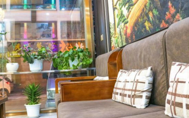 Zhaotong Jungui Hotel