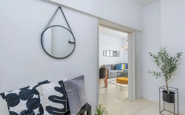 Zeus 2-Bedroom Apt with Acropolis View