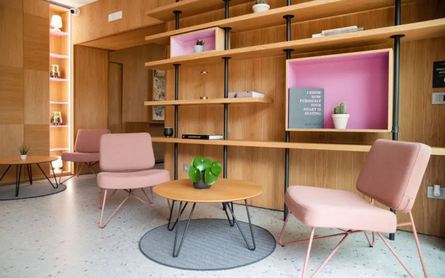 Lisetta Gardens Boutique