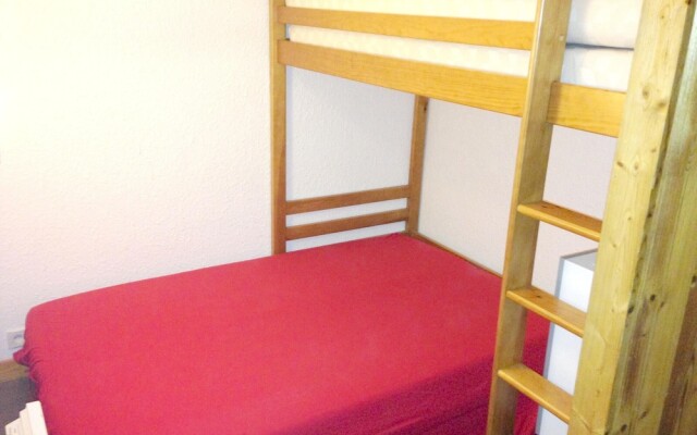 Apartment With one Bedroom in Mont-de-lans, With Wonderful Mountain Vi