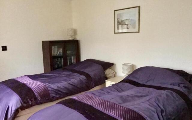 Luxurious very spacious one bedroom flat