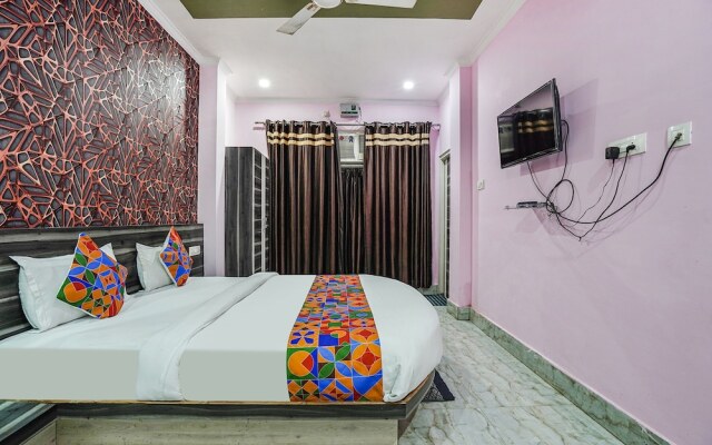 Fabhotel Deepak Palace