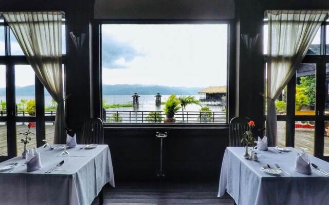 Sky Lake Inle Resort