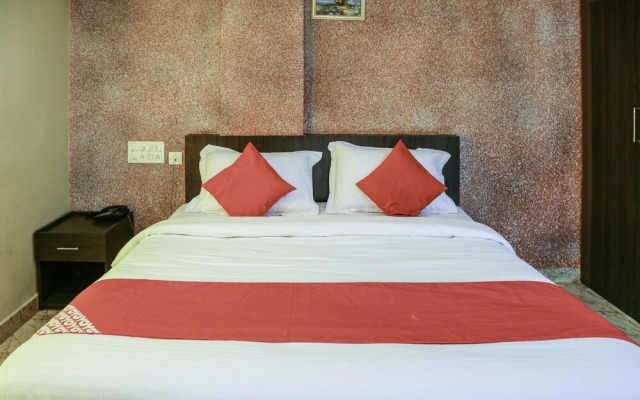 OYO 24519 Hotel Mother Palace