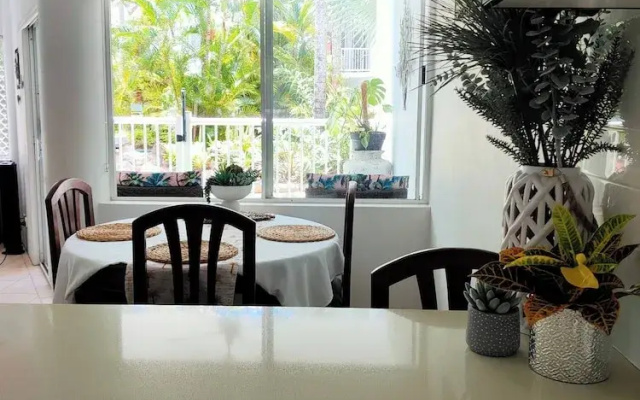 2 Bedroom Condo "w" Pool Entrance off Your Balcony