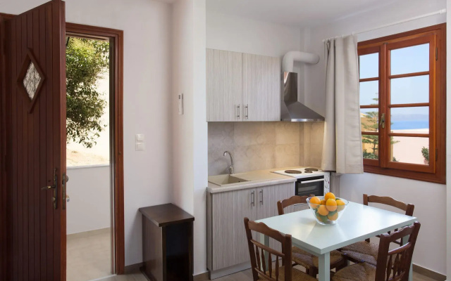 Venetia Apartments